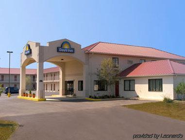 เดย์ อินน์ บาย วินด์แฮม เซ็นเตอร์ Centre ภายนอก รูปภาพ